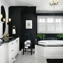 Oliviaa's bathroom