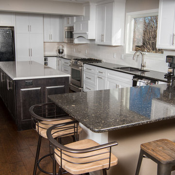 White & Black Kitchen