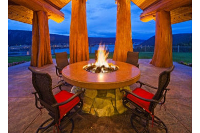 Outside Living with Fire Pit
