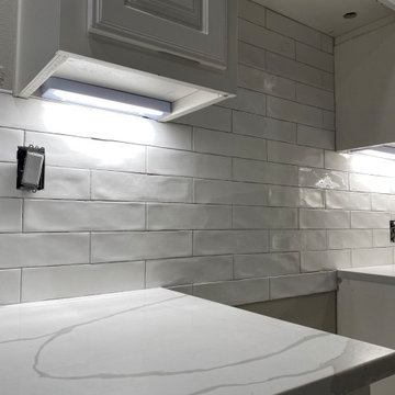KITCHEN - Backsplash - Ceramic Subway Tile 3" x 12"