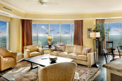 Transitional family room photo in Miami
