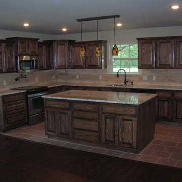 Train Custom Homes-Pictures of Custom Kitchens in Custom Homes.
