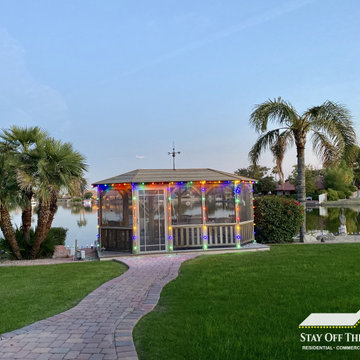 Christmas Light Installation by Stay Off The Roof!