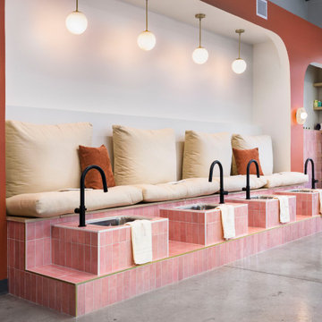 Arco Blow Dry & Nail Bar