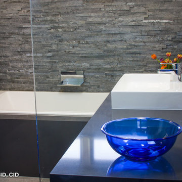 Cervantes - Manhattan Beach, CA - Bathrooom
