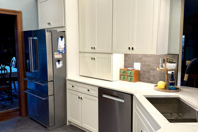 Example of a kitchen design in Columbus