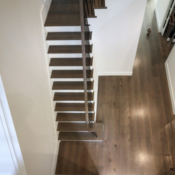 Project #82 | Three-Level Staircase with Extended Balcony