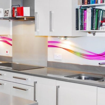 Modern kitchen print on glass backsplash