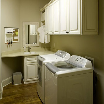 Laundry Room Upper Cabinets