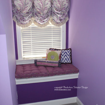 Jennifer's Room balloon shade at window seat