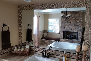 Example of a transitional bathroom design in Phoenix