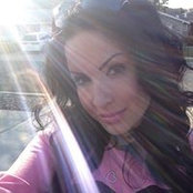 Stephanie Olia's photo