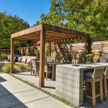 Outdoor Kitchen
