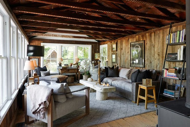Living room - contemporary living room idea in New York