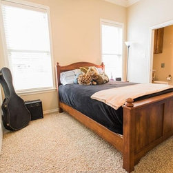 5302 Riviera Ct - Products