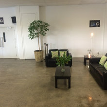 FOYER CORNER