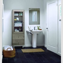 Upstairs Bath