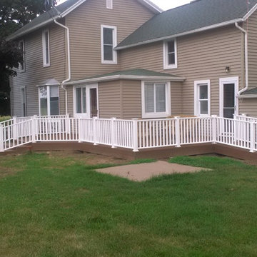 Large Trex with Ramp Access