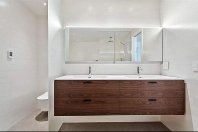 Example of a bathroom design in Seattle