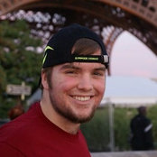 Sean Moore's photo