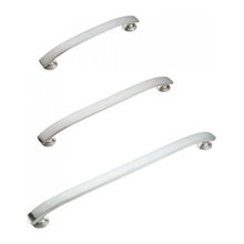 Pulls & Knobs