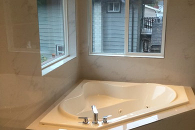 Example of a bathroom design in Vancouver