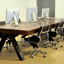 King and partners work tables - Products