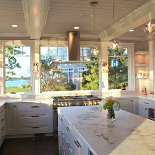 Window Behind Range | Houzz