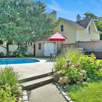 Modern Poolscape