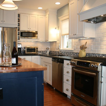 Transitional Kitchen Beverly