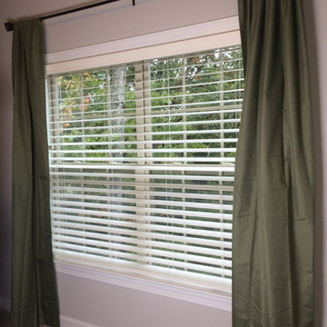 Baby Gizmo Clubhouse Boy's Bedroom with Cordless Levolor Wood Blinds