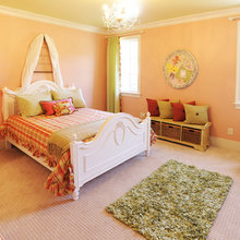 Caroline's room
