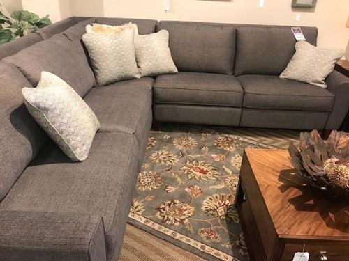 Evenly Sized L Shaped Sectional, What Size Rug To Put Under Sectional