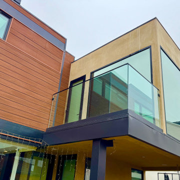 A new home for a renowned online game creator and family