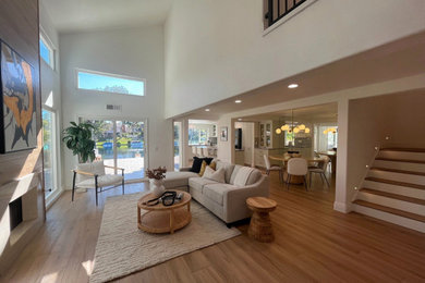 Example of a living room design in Orange County