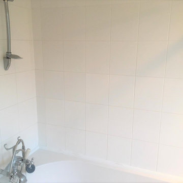 Cleaning Ceramic Bathroom Shower Tile and Grout in Bow