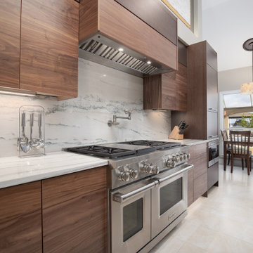 Modern Kitchen Remodel Done in a Two-Toned Look