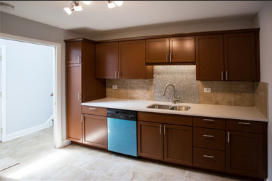 Kitchen photo in Chicago