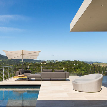 Modern Hillside Retreat