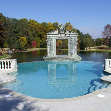 Private Residence - Formal Pool and Fountain Gateway