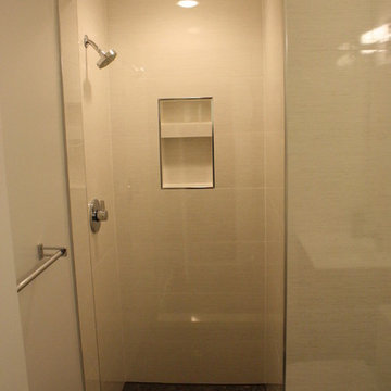 Cantor bathroom