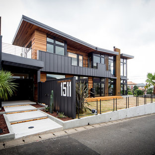 他の地域のビーチスタイルのおしゃれな家の外観の写真