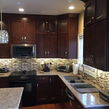 Grove Neighborhood, Midlothian - Full Remodel
