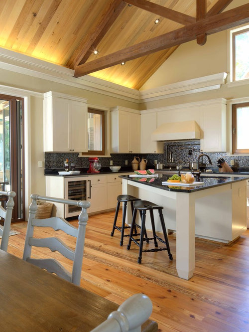 Best Triangle Island Design Ideas & Remodel Pictures | Houzz
