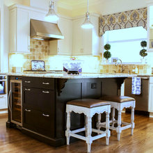 Kitchen window treatment