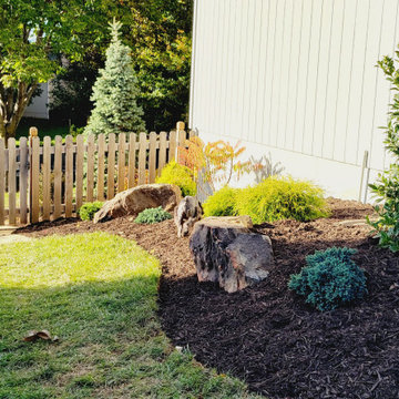 After Garage Side Yard Gate Entry