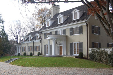Elegant exterior home photo in New York