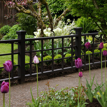 Portland, Oregon Cottage Style Garden Design