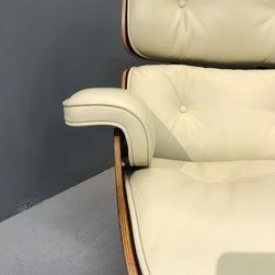 Lounge Chair Ray et Charles Eames - Products