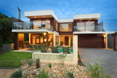 Inspiration for a beach style home design in Geelong.